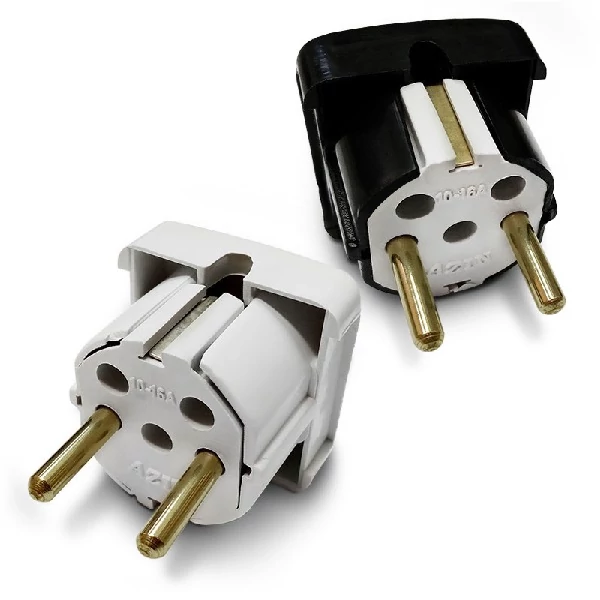 OfZAN7W4xCTjwovXcGukQHIpt1gopPcfnfSXvcEOKM5J4Q26uR.jpg_800X800X70 دوشاخه برق چهارگوش نور ارت دار برنجی - تصویر 1